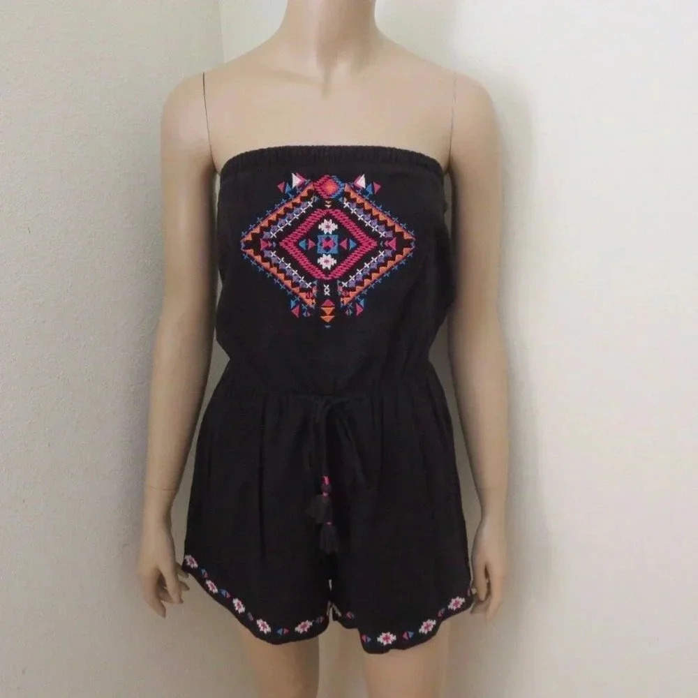 NWT Hollister Strapless Embroidered Romper XS
